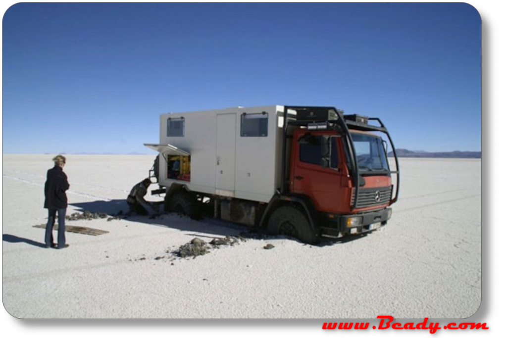 mercedes truck stuck on salt flats ::Range rover overland camper expedition vehicle