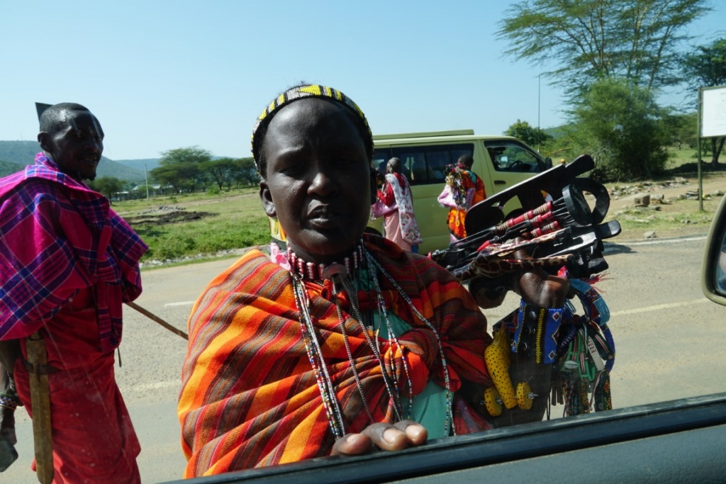 maasi sells tat to Milly