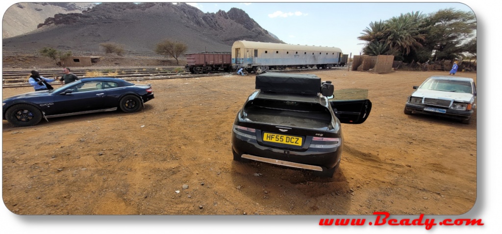 loading the cars in zouerat 2